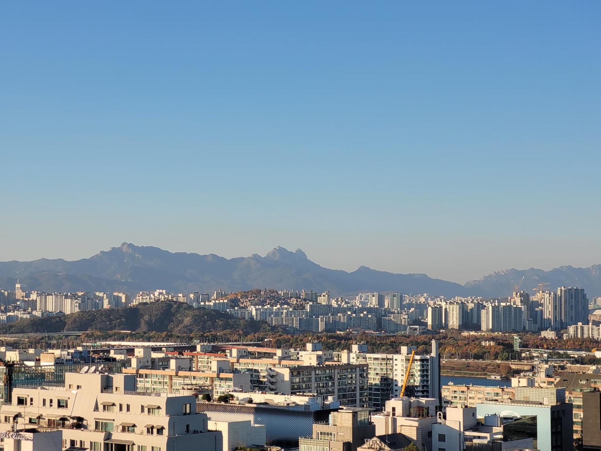 247 Riverview Apartment Seoul